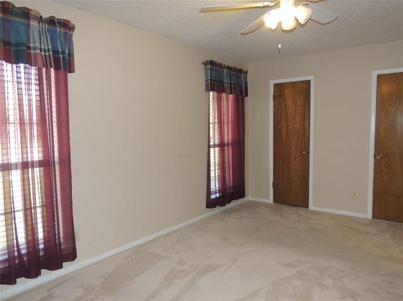 953 Meadowdale Circle, Garland TX 75043 - Photo 23