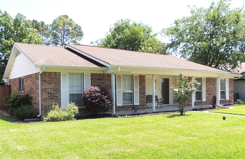953 Meadowdale Circle, Garland TX 75043 - Photo 3