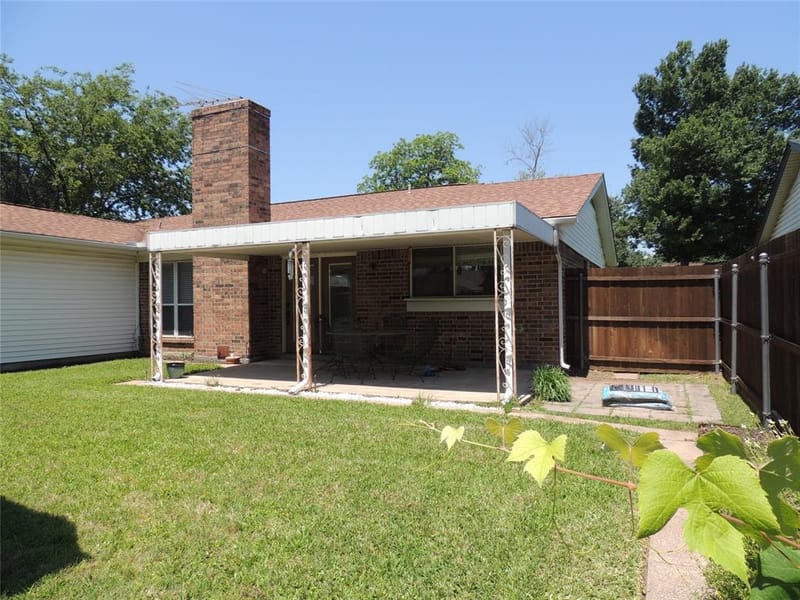 953 Meadowdale Circle, Garland TX 75043 - Photo 36