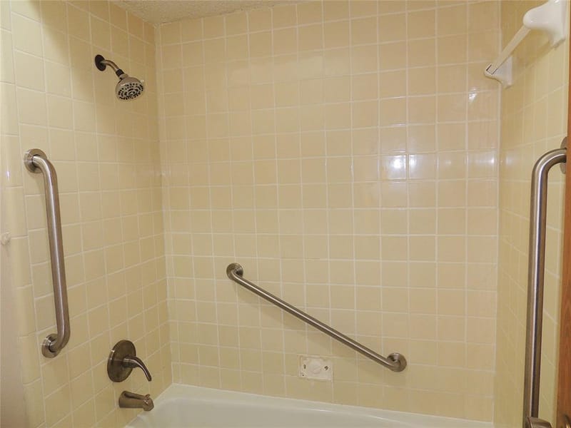 953 Meadowdale Circle, Garland TX 75043 - Photo 30