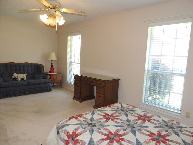 953 Meadowdale Circle, Garland TX 75043 - Photo 18