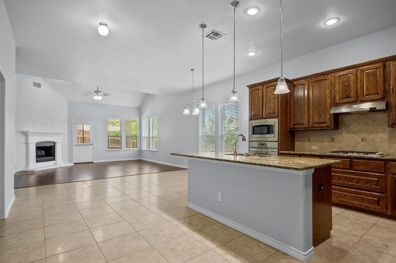 913 Lampassas Trail, McKinney TX 75072 - Photo 9