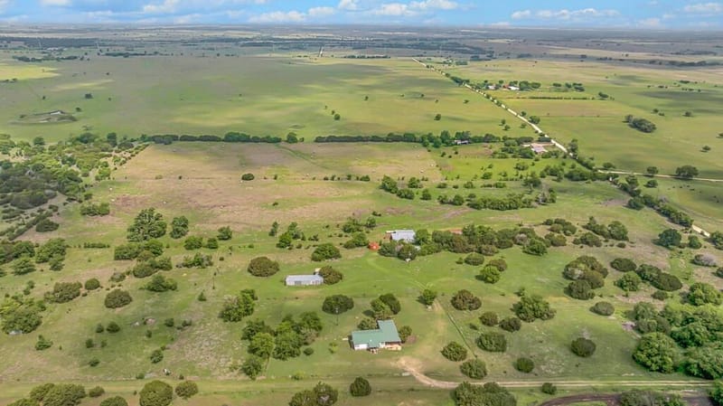 271 County Road 3440, Clifton TX 76634 - Photo 3