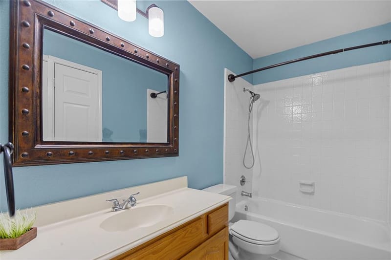 2726 Crosslands Drive, Garland TX 75040 - Photo 17