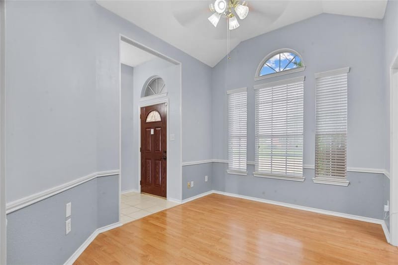 2726 Crosslands Drive, Garland TX 75040 - Photo 5