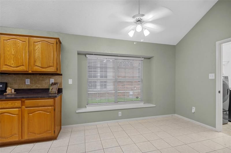 2726 Crosslands Drive, Garland TX 75040 - Photo 11
