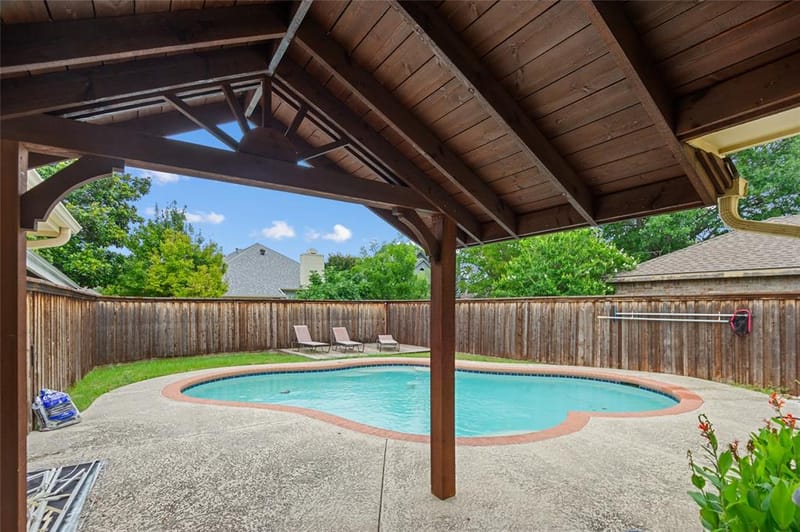 2726 Crosslands Drive, Garland TX 75040 - Photo 19