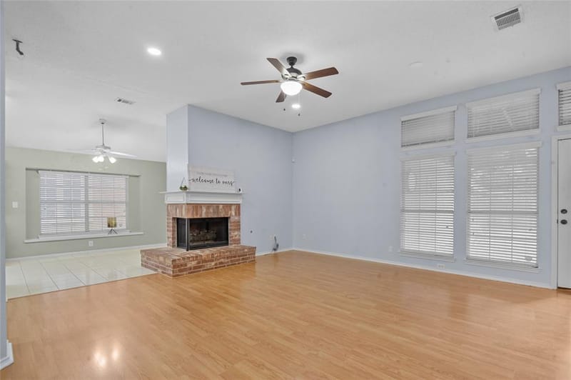 2726 Crosslands Drive, Garland TX 75040 - Photo 8