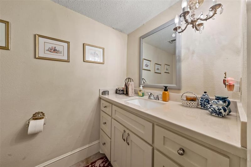 9547 Brookhollow Drive, Woodway TX 76712 - Photo 19