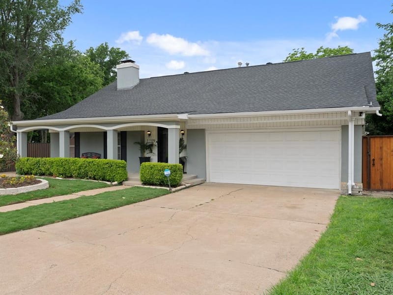 1109 Hadrian Court, Irving TX 75062 - Photo 2