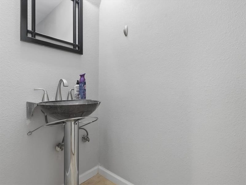 1109 Hadrian Court, Irving TX 75062 - Photo 24