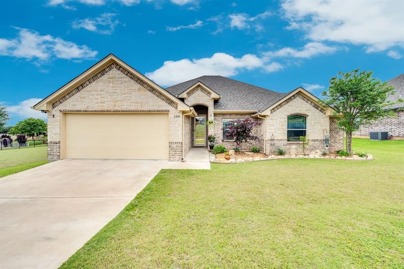 109 Creekside Drive, Glen Rose TX 76043