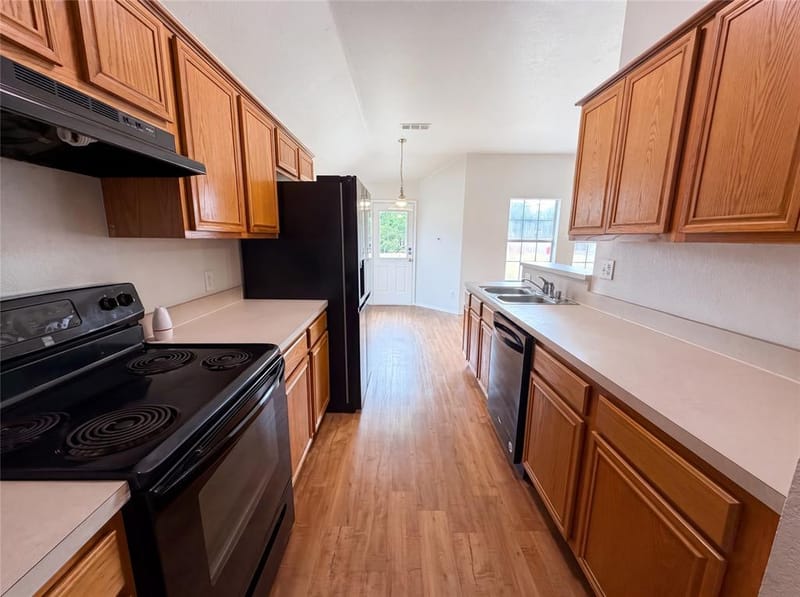 5432 Nuthatch Street, Dallas TX 75236 - Photo 9