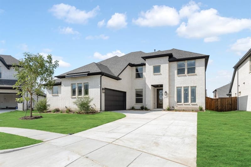 2105 Midnight Lane, Aubrey TX 76227