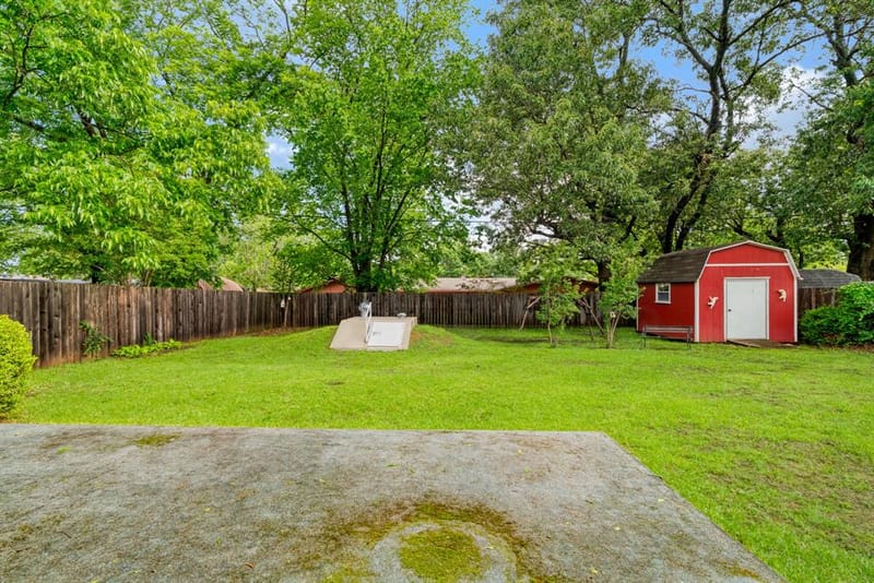3225 E Houston Street, Paris TX 75460 - Photo 18