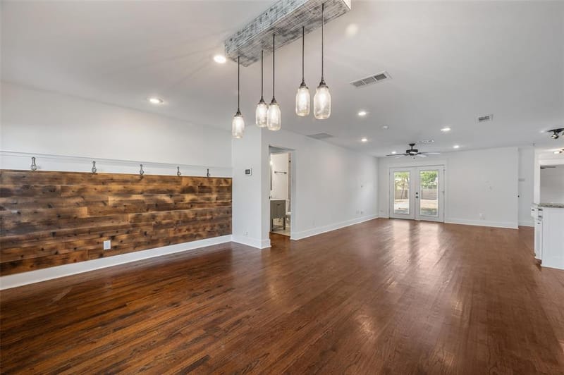 2524 Watauga Road, Fort Worth TX 76111 - Photo 4