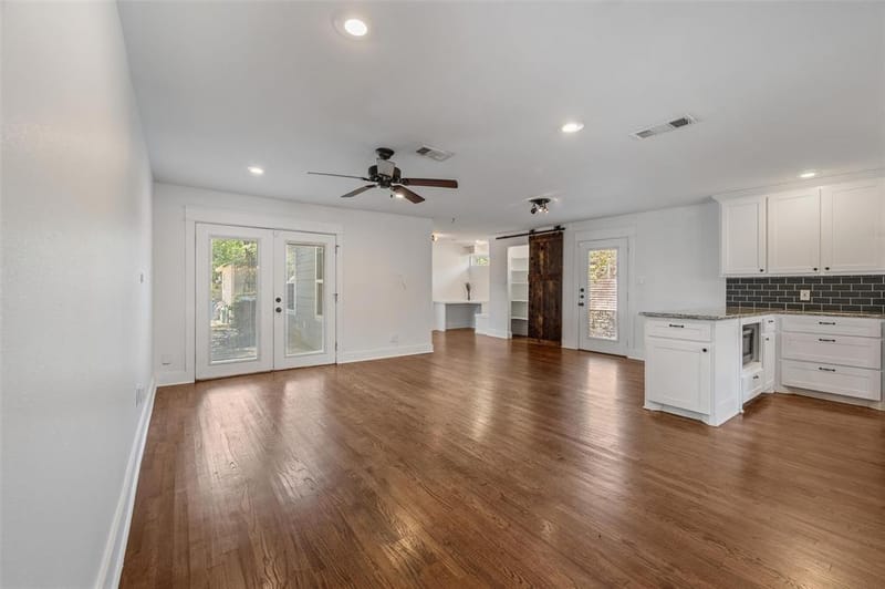 2524 Watauga Road, Fort Worth TX 76111 - Photo 8
