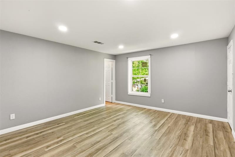 4105 Balch Drive, Dallas TX 75216 - Photo 9