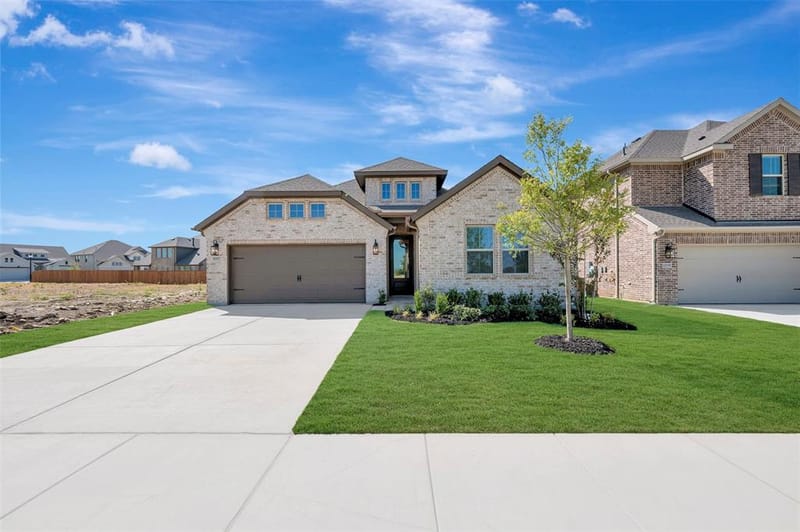 1007 Candlewyck Drive, Justin TX 76247