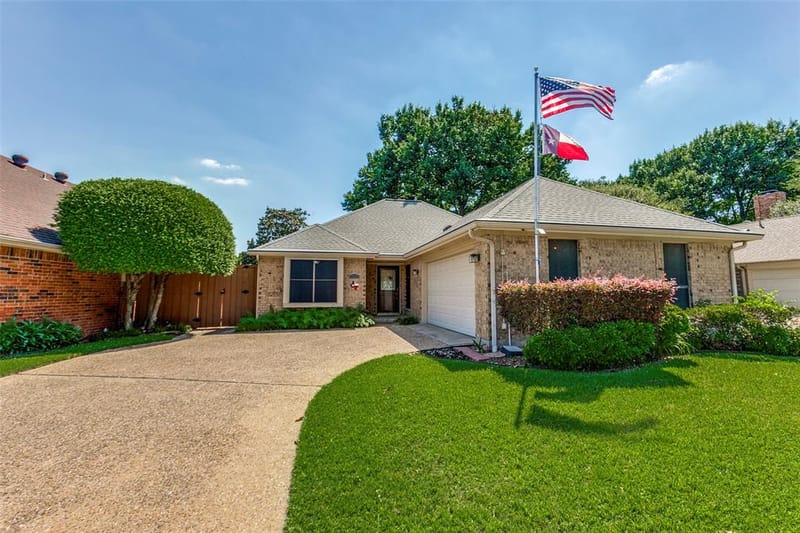 2713 Laurel Oaks Drive, Garland TX 75044 - Photo 2
