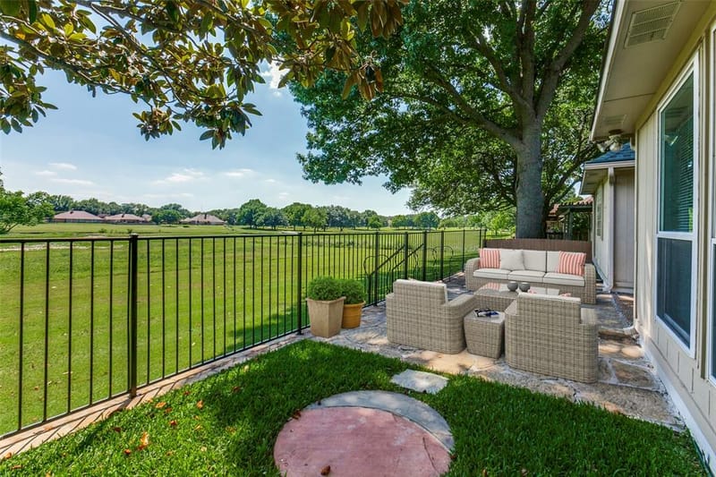 2713 Laurel Oaks Drive, Garland TX 75044 - Photo 7