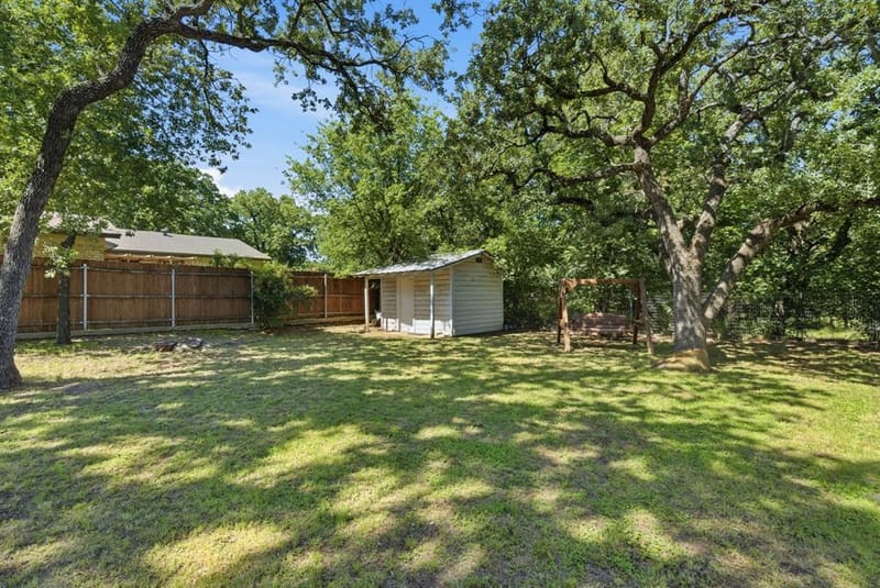 1001 NW 11th Street, Mineral Wells TX 76067 - Photo 38