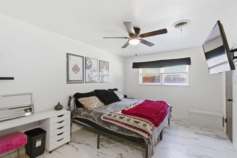 1001 NW 11th Street, Mineral Wells TX 76067 - Photo 18