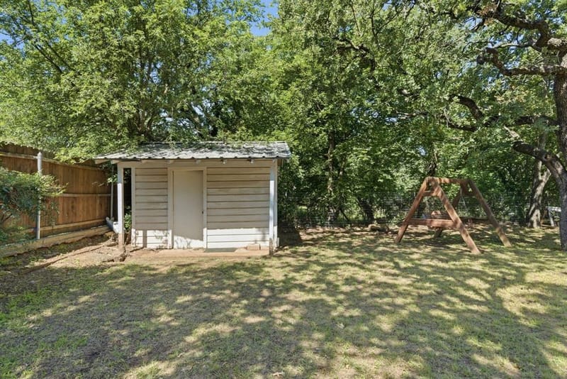 1001 NW 11th Street, Mineral Wells TX 76067 - Photo 40