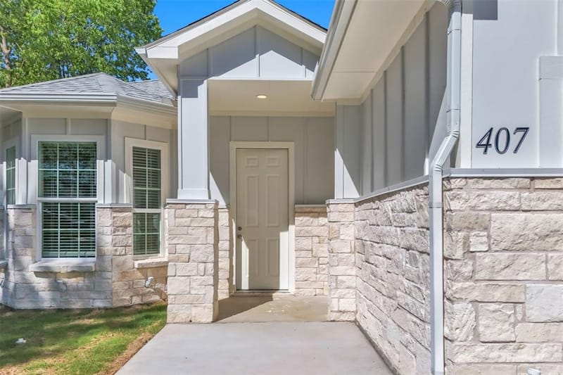 407 Henderson Street, Bonham TX 75418 - Photo 23