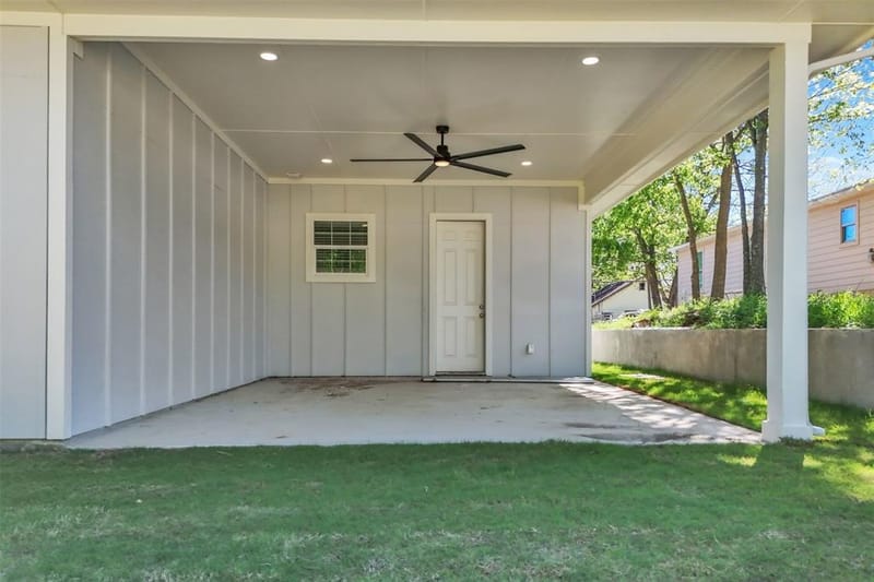 407 Henderson Street, Bonham TX 75418 - Photo 27