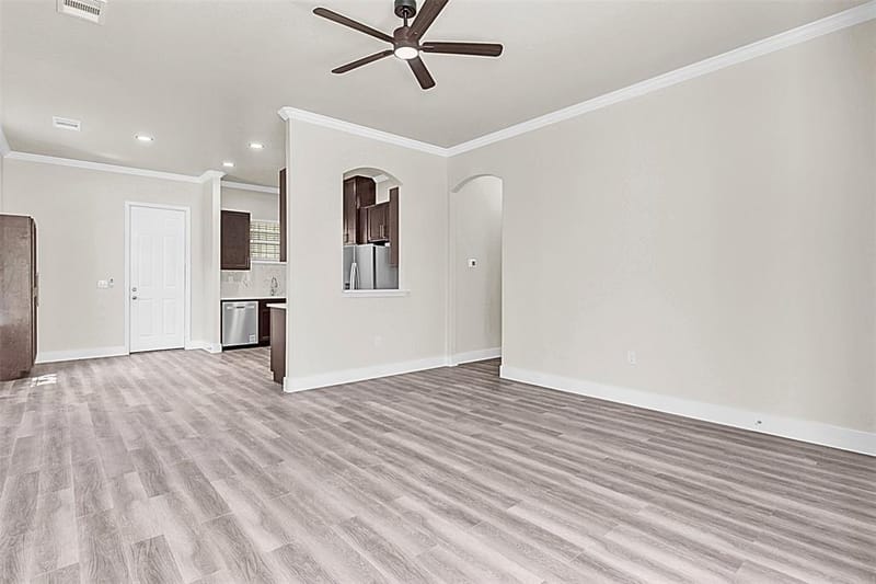 407 Henderson Street, Bonham TX 75418 - Photo 6