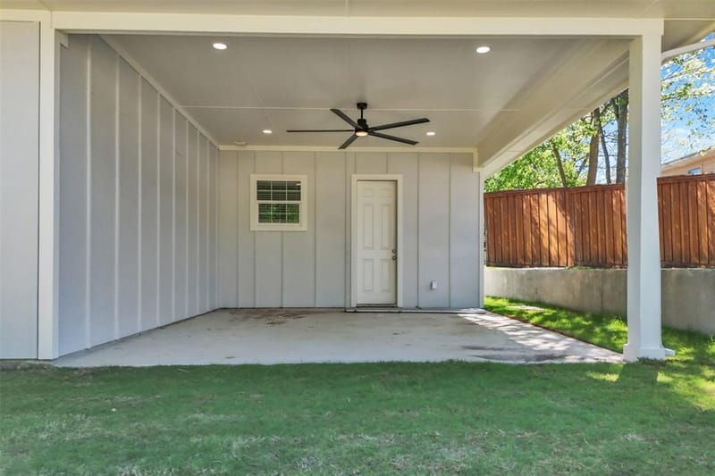 407 Henderson Street, Bonham TX 75418 - Photo 26