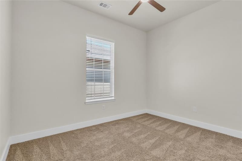 407 Henderson Street, Bonham TX 75418 - Photo 11