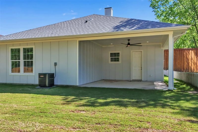 407 Henderson Street, Bonham TX 75418 - Photo 25