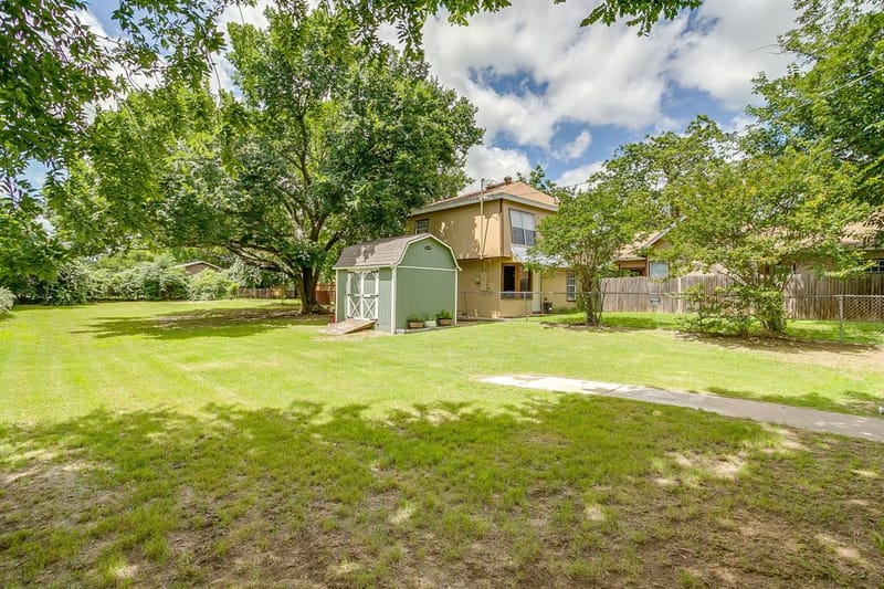 418 E Akard Street, Weatherford TX 76086 - Photo 26
