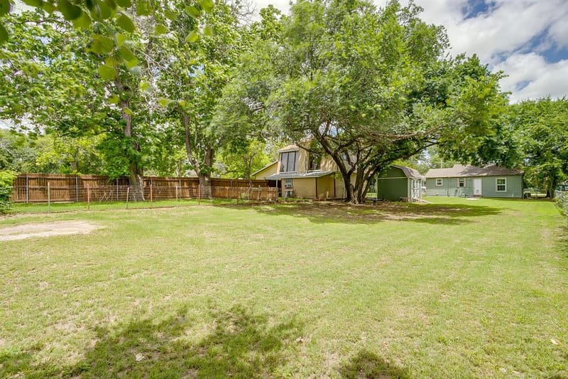 418 E Akard Street, Weatherford TX 76086 - Photo 30