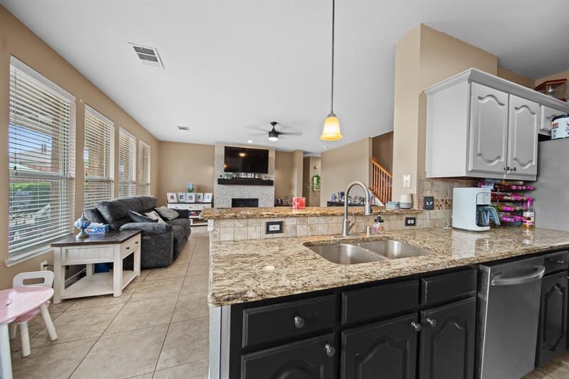 7114 Bickers Drive, Rowlett TX 75089 - Photo 9