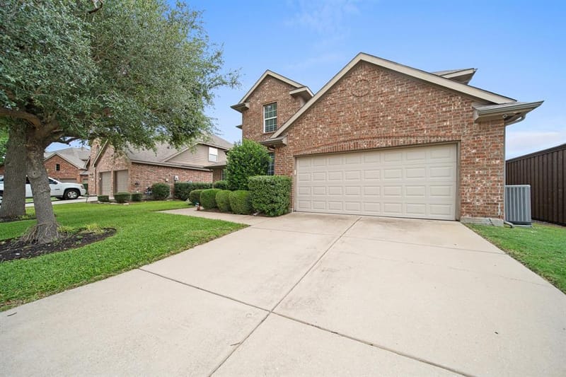 7114 Bickers Drive, Rowlett TX 75089 - Photo 4