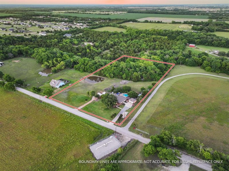 981 County Road 4918, Trenton TX 75490 - Photo 11