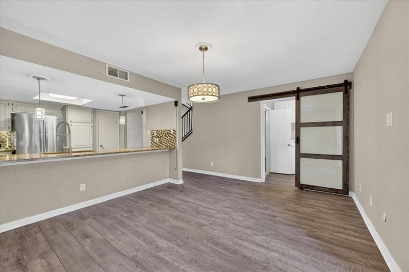 3006 Wayside Drive, Bedford TX 76021 - Photo 7