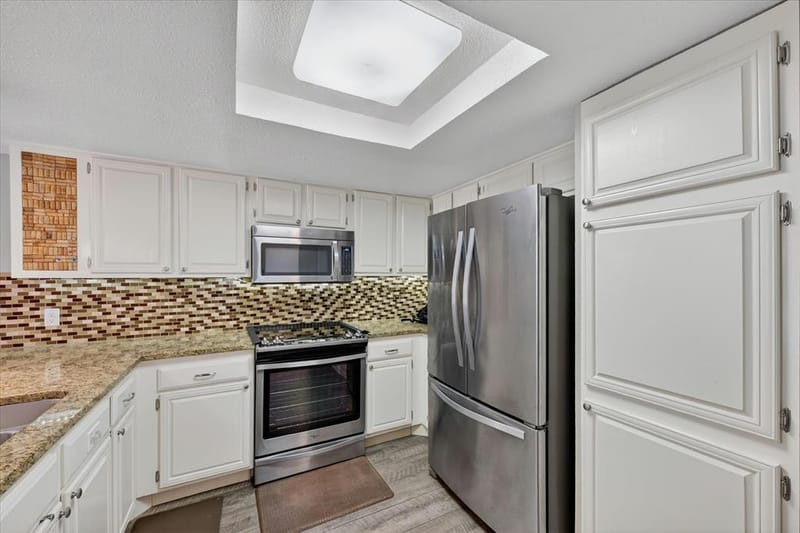3006 Wayside Drive, Bedford TX 76021 - Photo 10