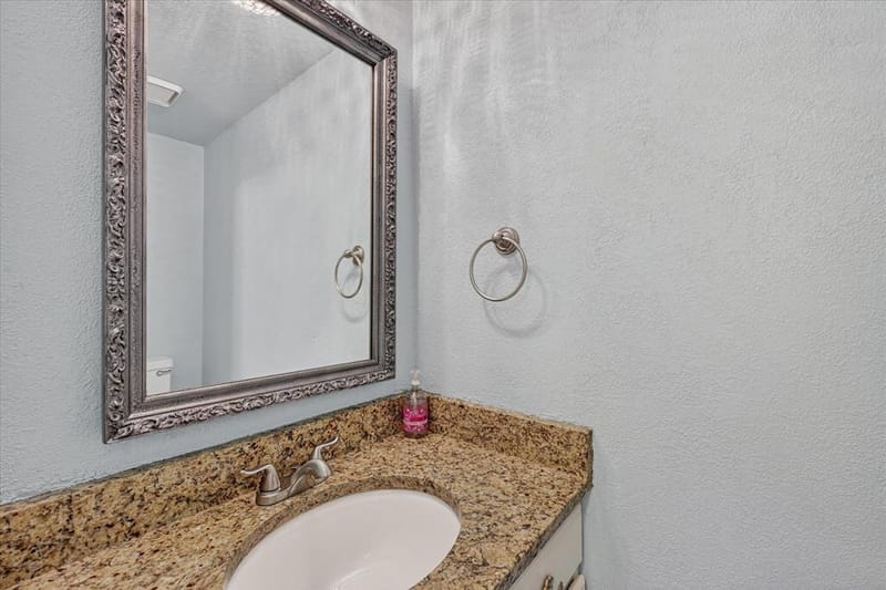 3006 Wayside Drive, Bedford TX 76021 - Photo 14