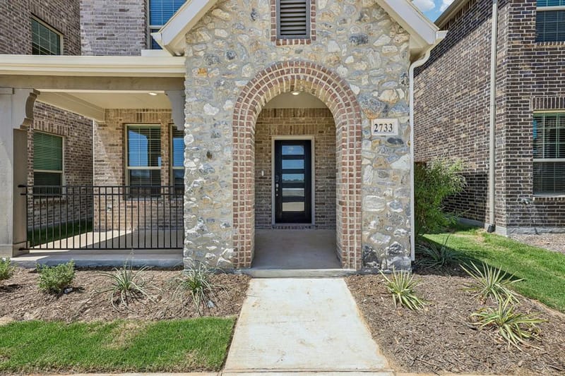 2733 Kobuk Drive, Corinth TX 76210 - Photo 3