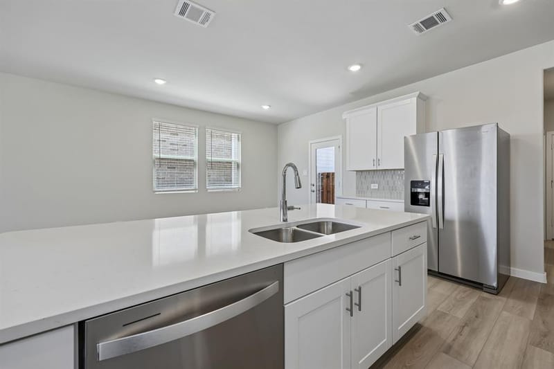 2729 Kobuk Drive, Corinth TX 76210 - Photo 14