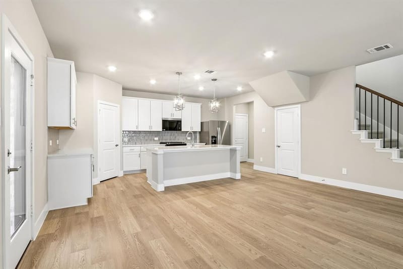 2725 Kobuk Drive, Corinth TX 76209 - Photo 10