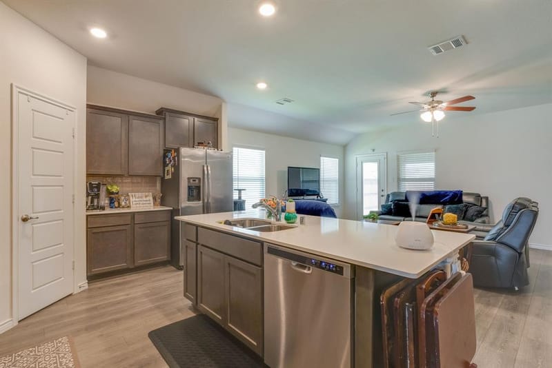 3204 Peacock Lane, Celina TX 75009 - Photo 6