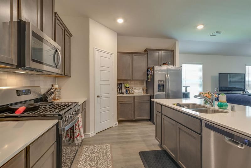 3204 Peacock Lane, Celina TX 75009 - Photo 10