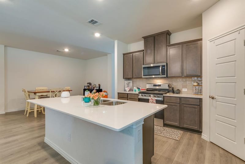 3204 Peacock Lane, Celina TX 75009 - Photo 8