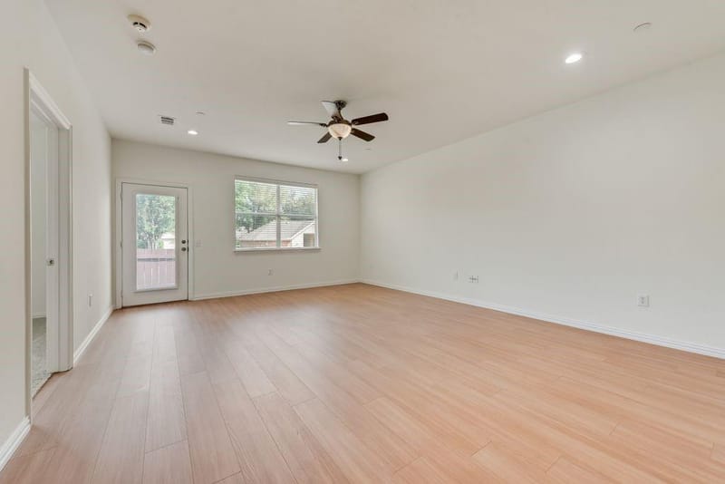 233 Heritage Hill Drive, Lewisville TX 75067 - Photo 7