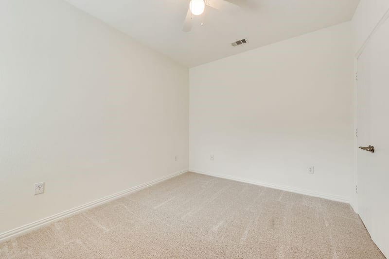 233 Heritage Hill Drive, Lewisville TX 75067 - Photo 14